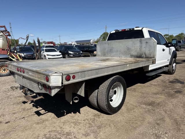 Image of Ford F-550 equipment image 2