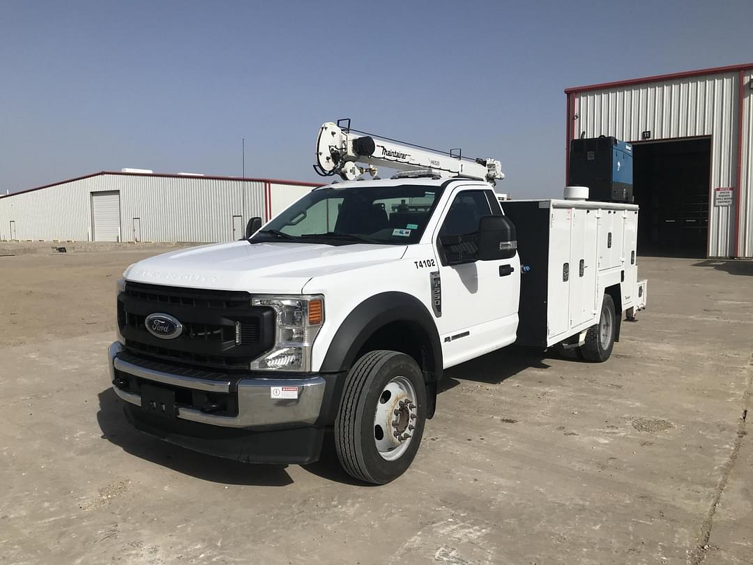 Image of Ford F-550 Primary image