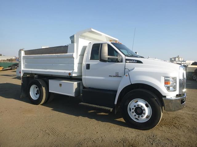 Image of Ford F-650 equipment image 1