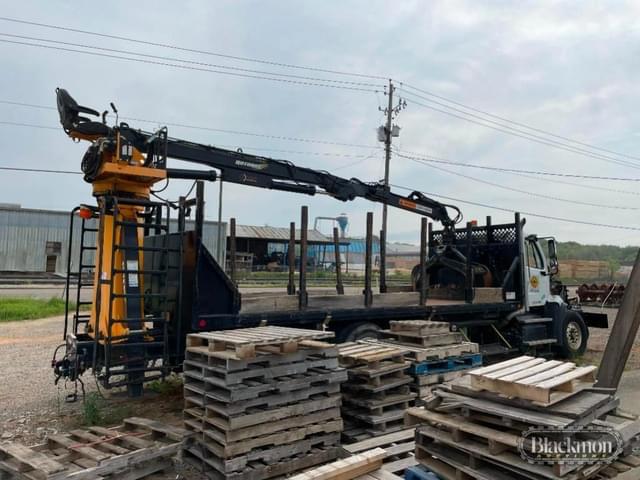 Image of Freightliner 108SD equipment image 2