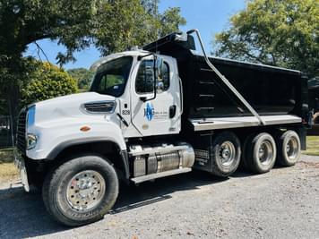 Main image Freightliner 114SD