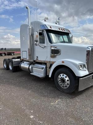 2021 Freightliner 122SD Image