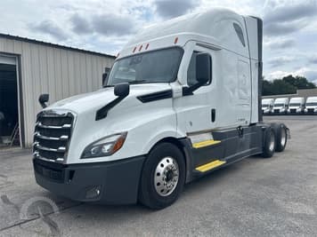 Main image Freightliner Cascadia 126