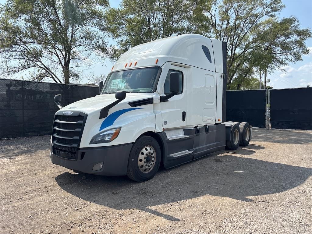 2021 Freightliner Cascadia 126 Equipment Image0