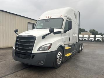 Main image Freightliner Cascadia 126