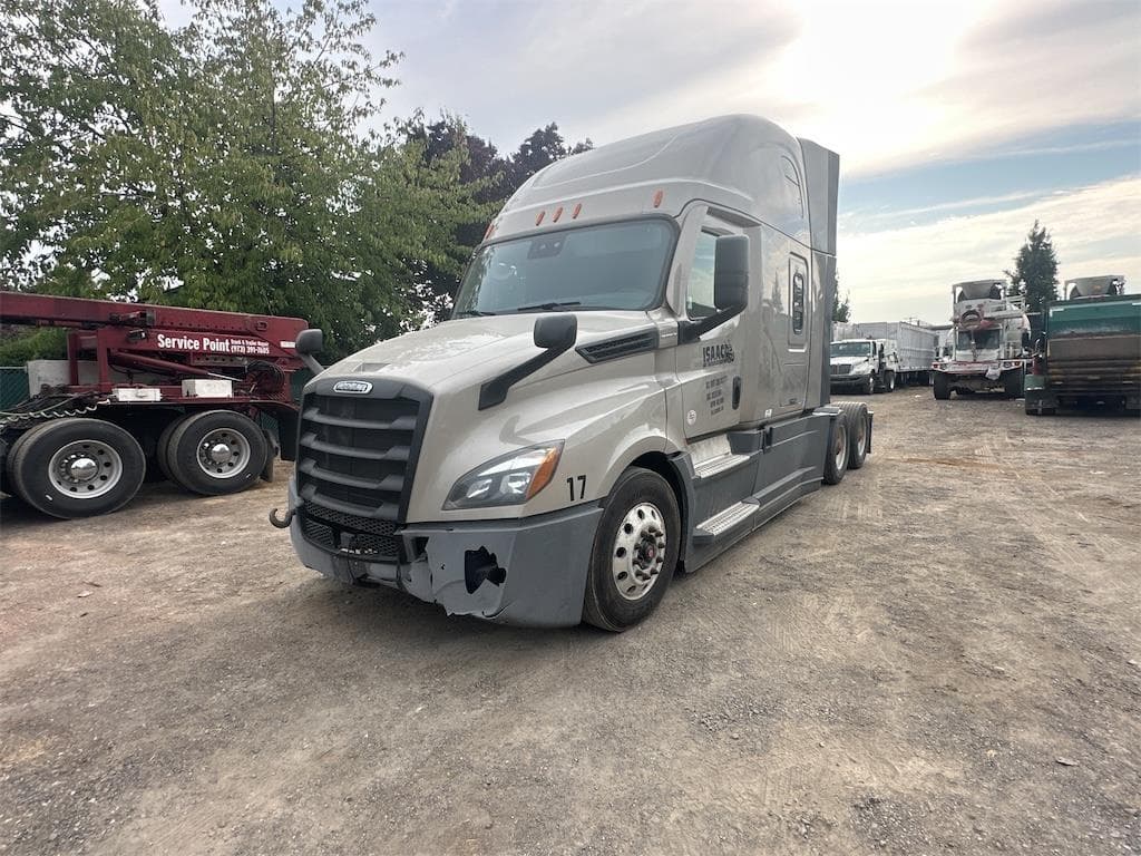 Image of Freightliner Cascadia 126 Primary image