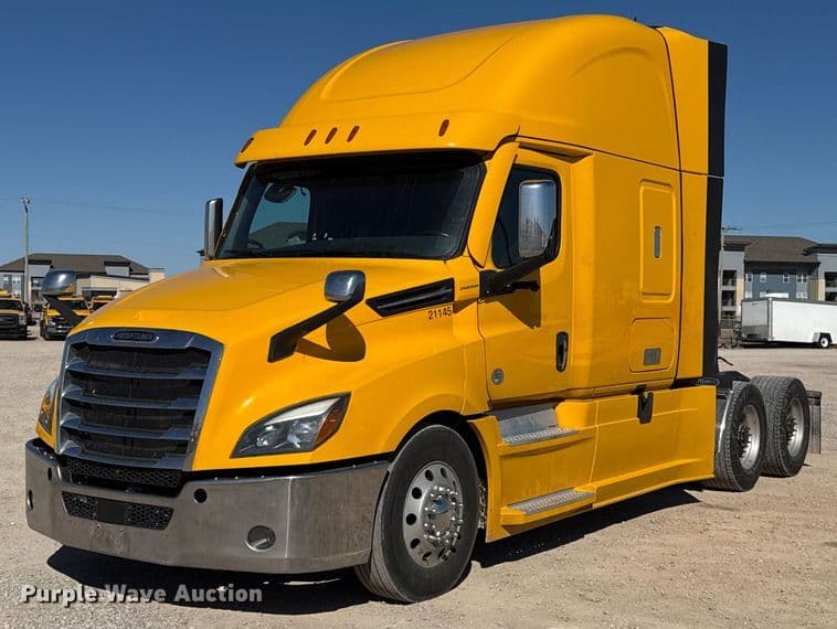 Image of Freightliner Cascadia 126 Primary image