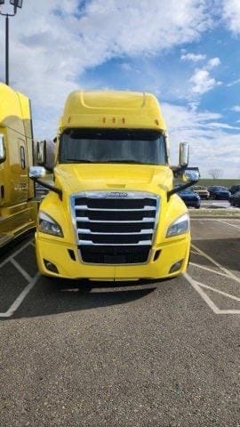 Main image Freightliner Cascadia 126