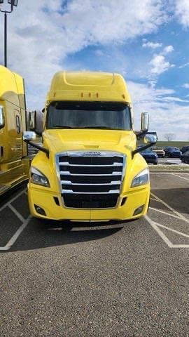 Image of Freightliner Cascadia 126 Primary image