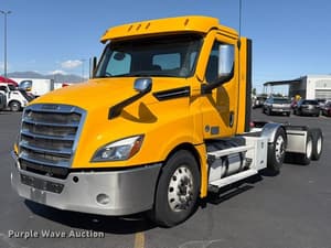 2021 Freightliner Cascadia Image