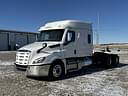 2021 Freightliner Cascadia Image