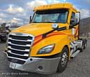 2021 Freightliner Cascadia Image