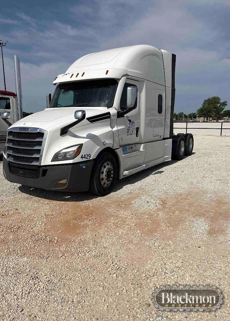 Image of Freightliner Cascadia Primary image
