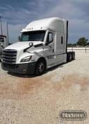 2021 Freightliner Cascadia Image