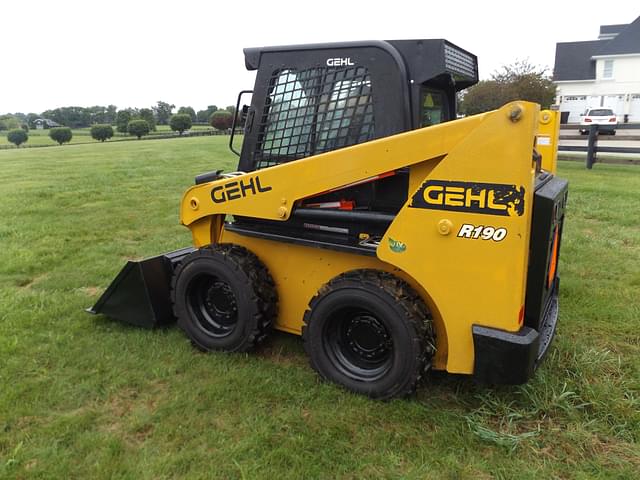 Image of Gehl R190 equipment image 3
