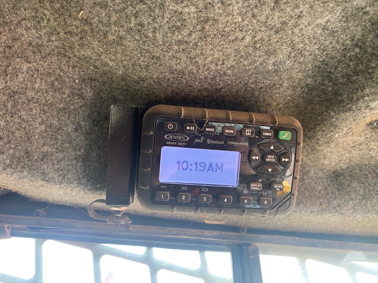 2021 Gehl R260 Equipment Image0