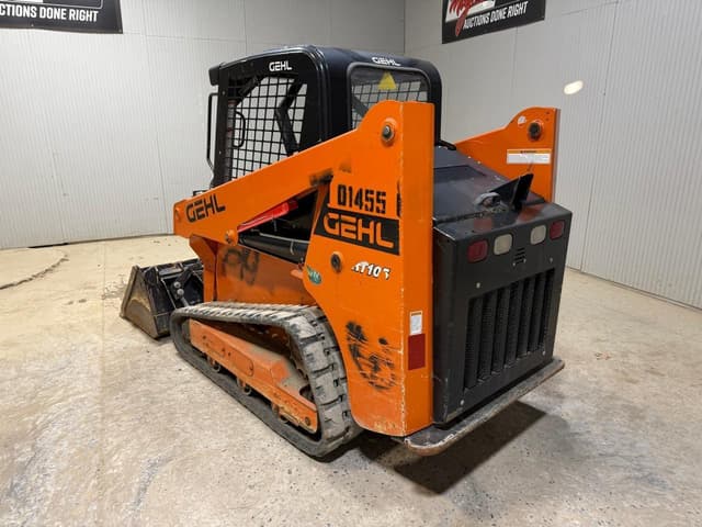 Image of Gehl RT105 equipment image 2