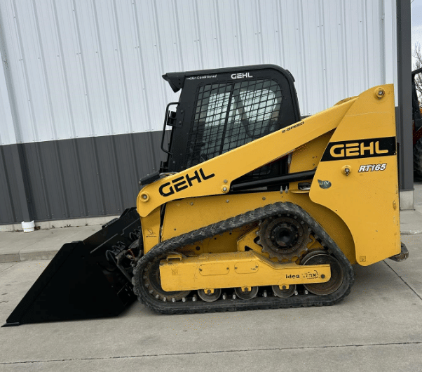 2021 Gehl RT165 Equipment Image0