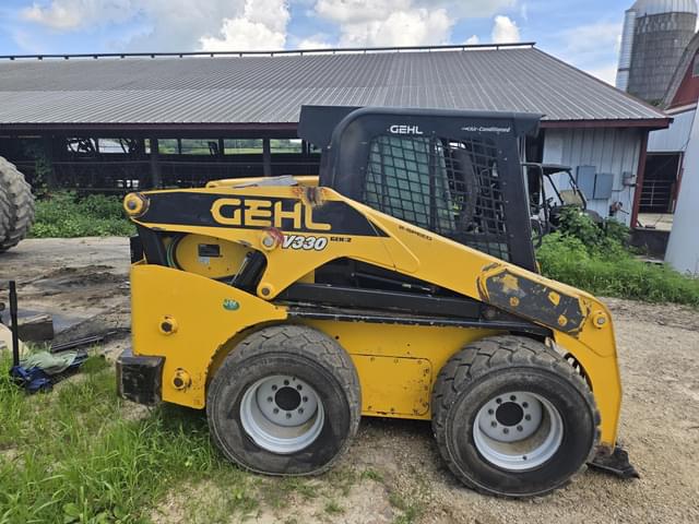 Image of Gehl V330 equipment image 2