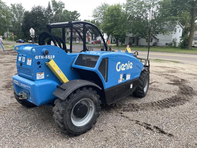 Image of Genie GTH5519 equipment image 4