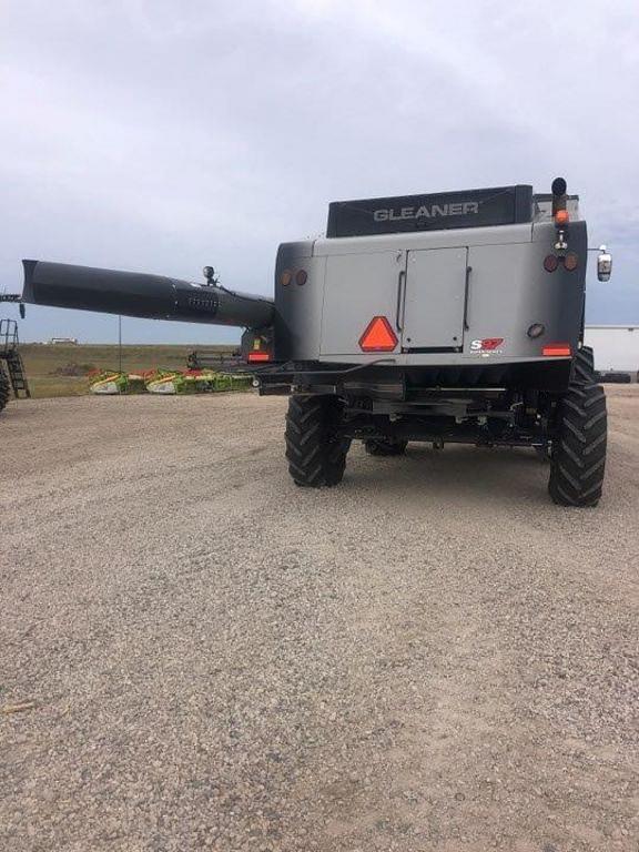 Main image Gleaner S97