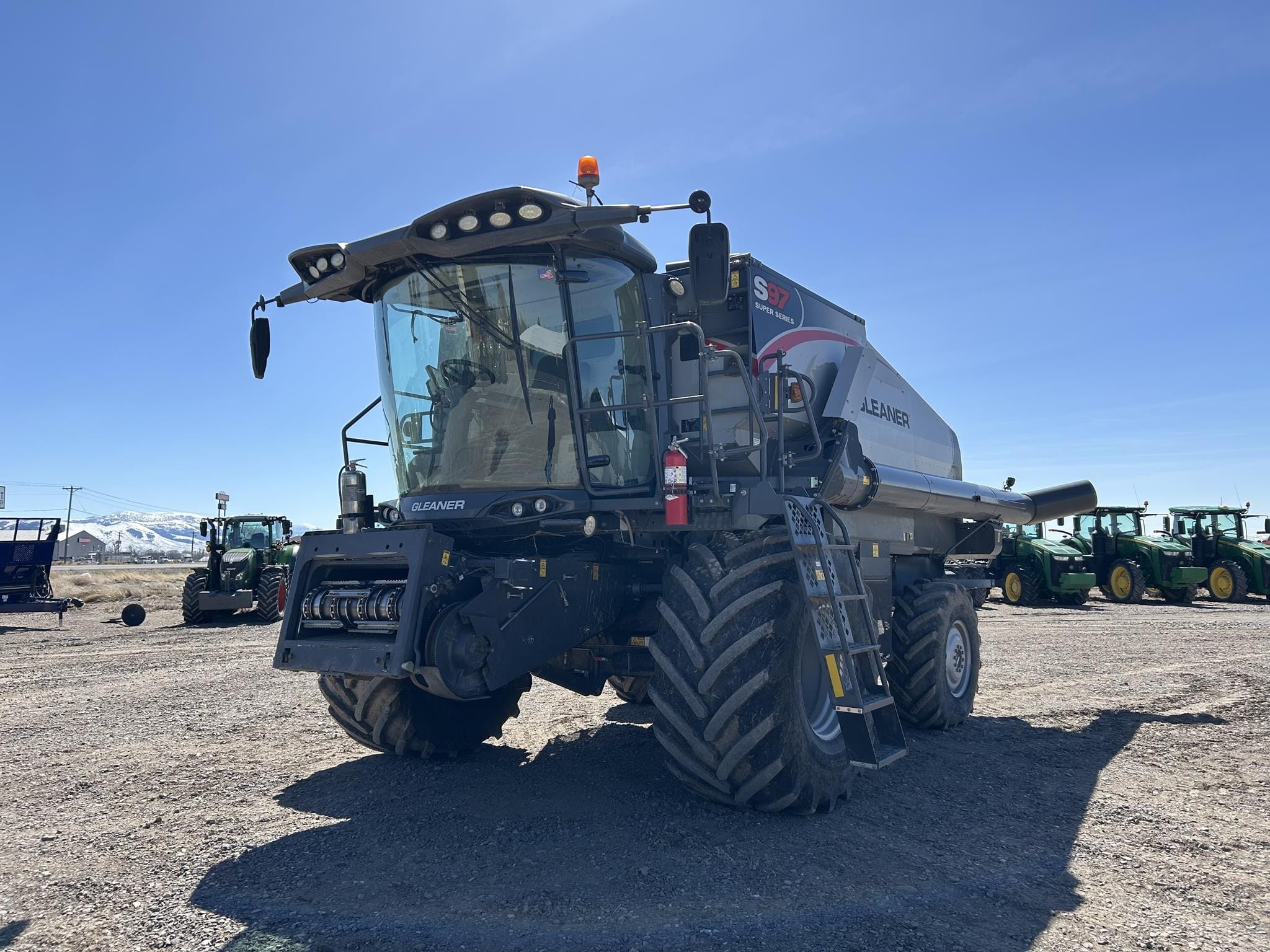 2021 Gleaner S97 Equipment Image0