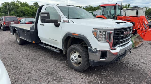 Image of GMC 3500HD equipment image 2