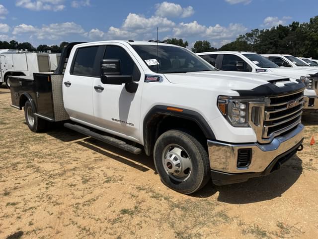 Image of GMC 3500HD equipment image 3