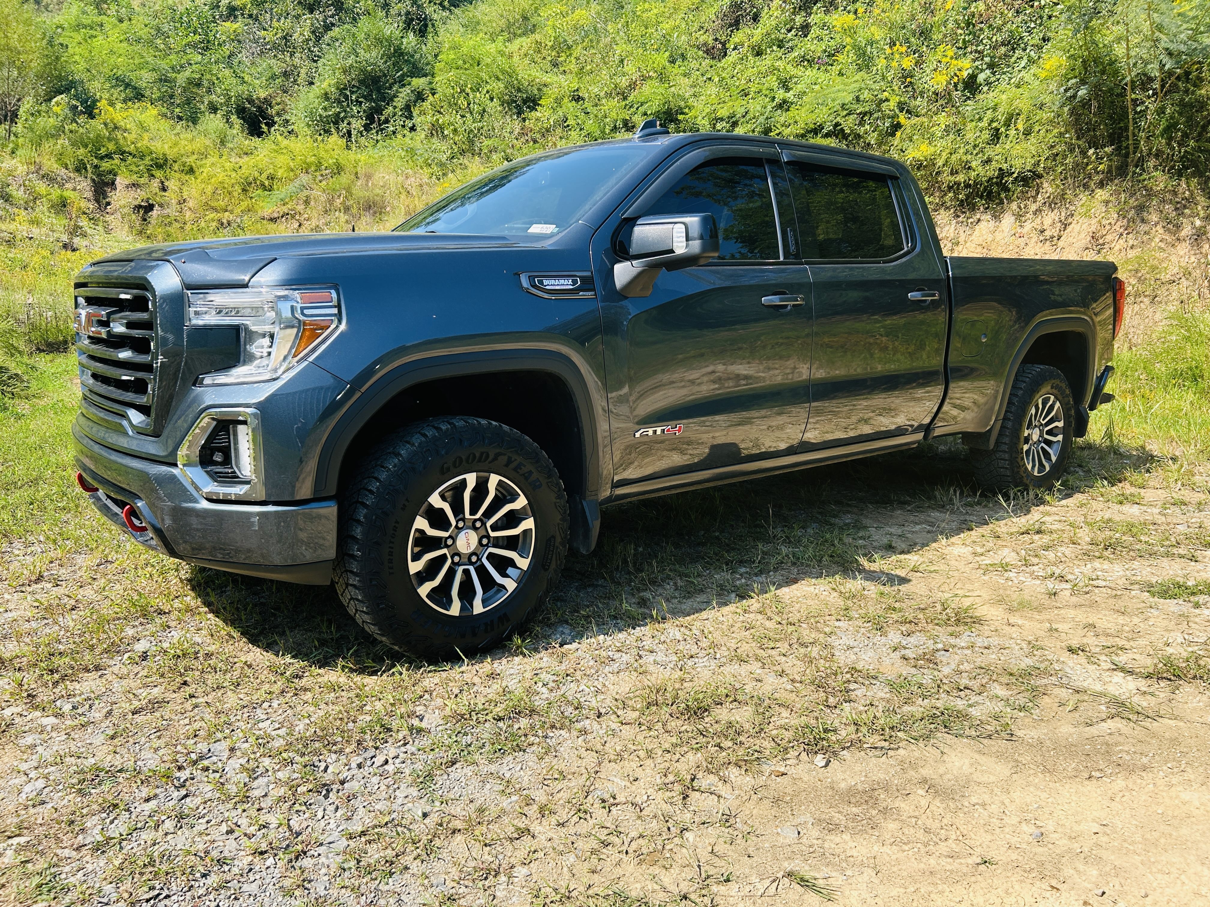 2021 GMC 1500 Equipment Image0