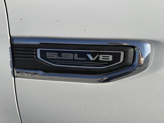 Image of GMC Sierra 1500 equipment image 2