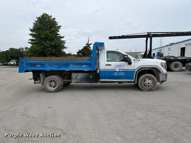 Image of GMC 3500HD equipment image 3
