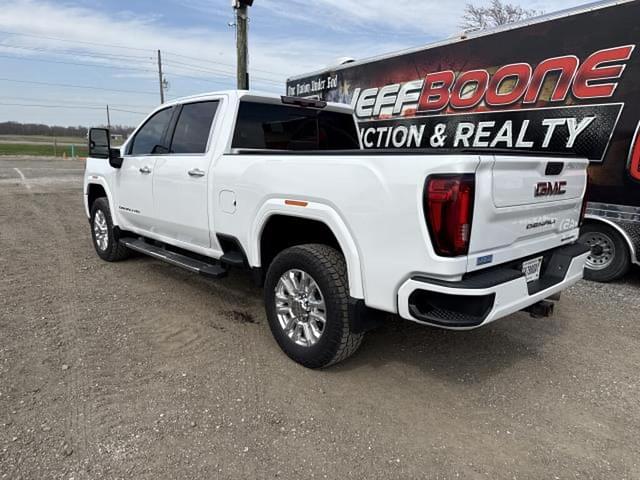 Image of GMC Sierra equipment image 1