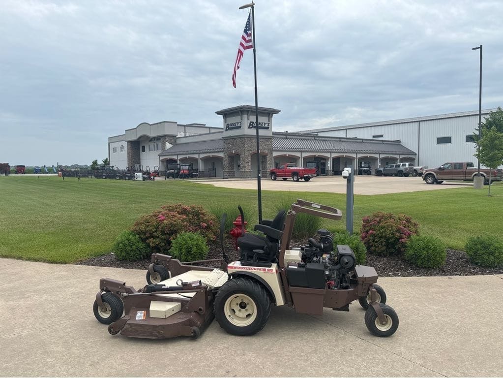 2021 Grasshopper 900 Equipment Image0