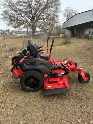 Image of Gravely Pro-Turn 660 equipment image 3