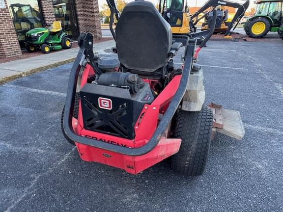 Image of Gravely Pro-Turn 660 equipment image 3