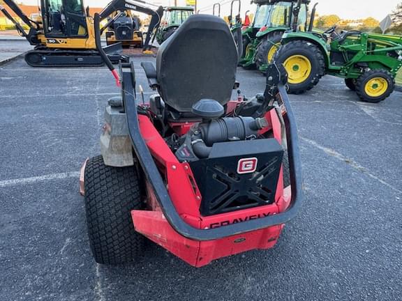 Image of Gravely Pro-Turn 660 equipment image 4