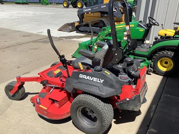 Image of Gravely Pro-Turn 260 equipment image 4