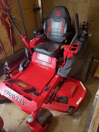 Image of Gravely Pro-Turn 660 equipment image 1