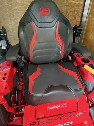 Image of Gravely Pro-Turn 660 equipment image 3