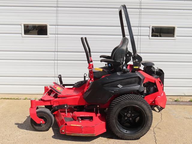 Image of Gravely Pro-Turn 660 equipment image 1