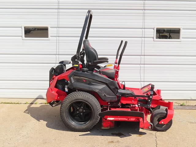 Image of Gravely Pro-Turn 660 equipment image 3