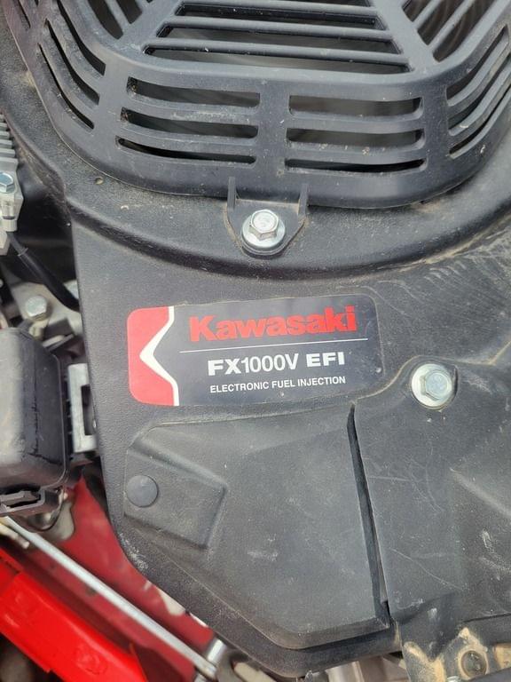 Image of Gravely Pro-Turn 600 Image 1