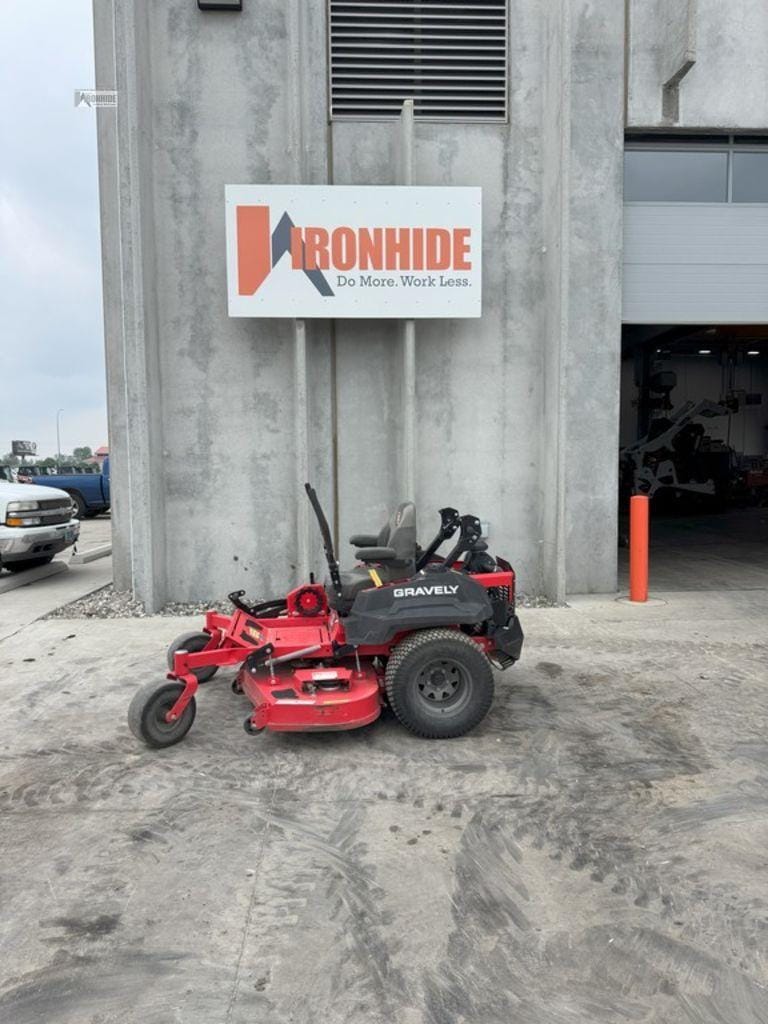 2021 Gravely Pro-Turn 460 Equipment Image0