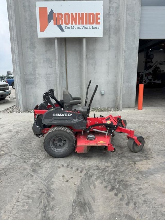 Image of Gravely Pro-Turn 460 equipment image 1