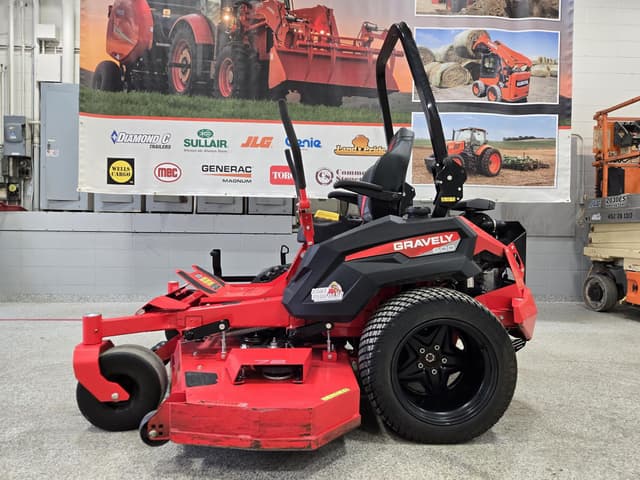 Image of Gravely Pro-Turn 672 equipment image 1