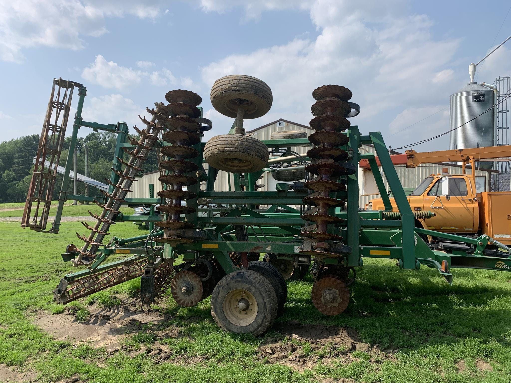 2021 Great Plains 2400TM Equipment Image0