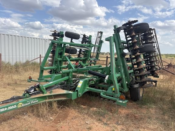 2021 Great Plains 2400TM Equipment Image0