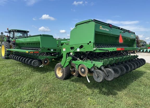 Image of Great Plains BD7600HD equipment image 3
