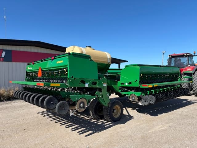 Image of Great Plains BD7600HD equipment image 2