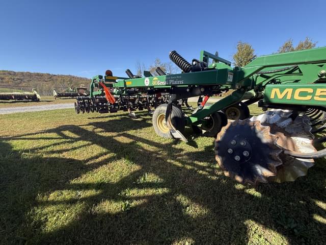 Image of Great Plains MC5111 equipment image 2